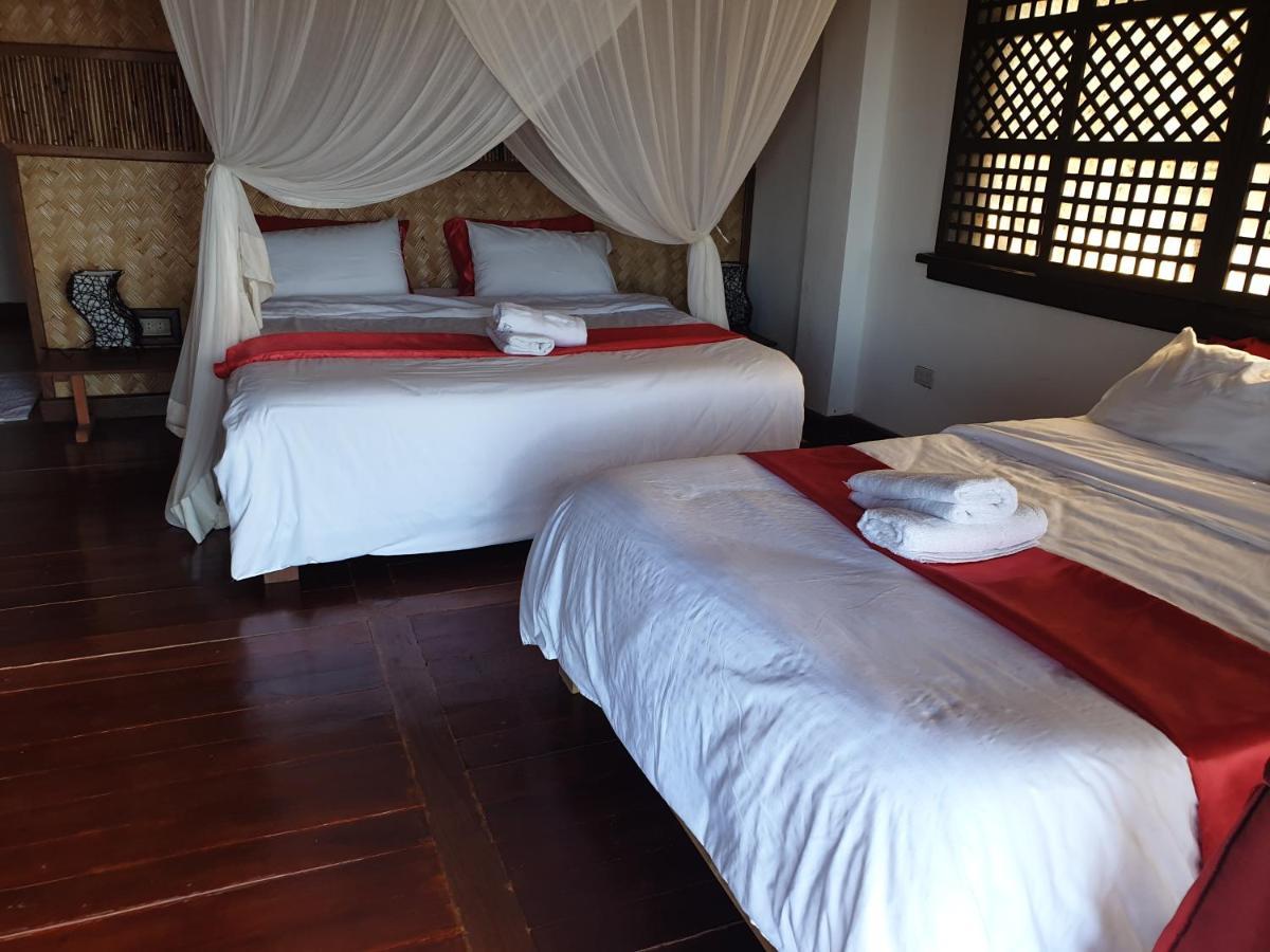 Miley Lodging Restobar New Busuanga Kültér fotó
