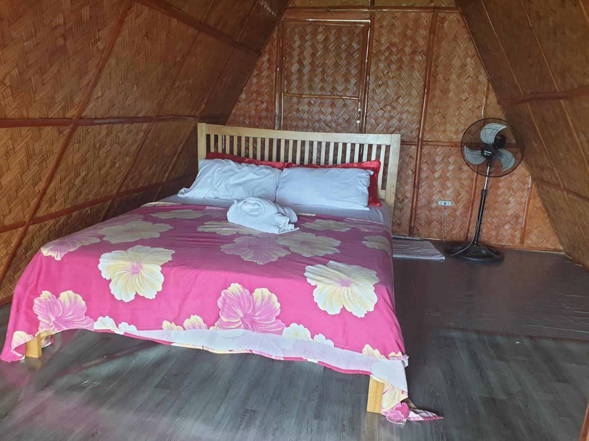 Miley Lodging Restobar New Busuanga Kültér fotó
