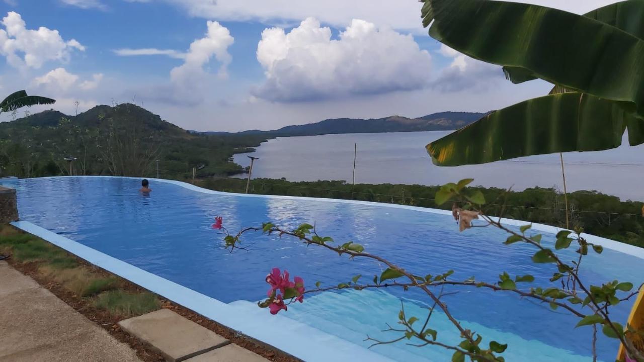 Miley Lodging Restobar New Busuanga Kültér fotó