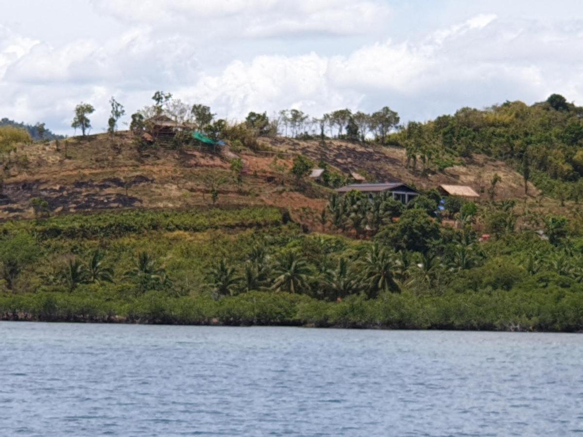 Miley Lodging Restobar New Busuanga Kültér fotó