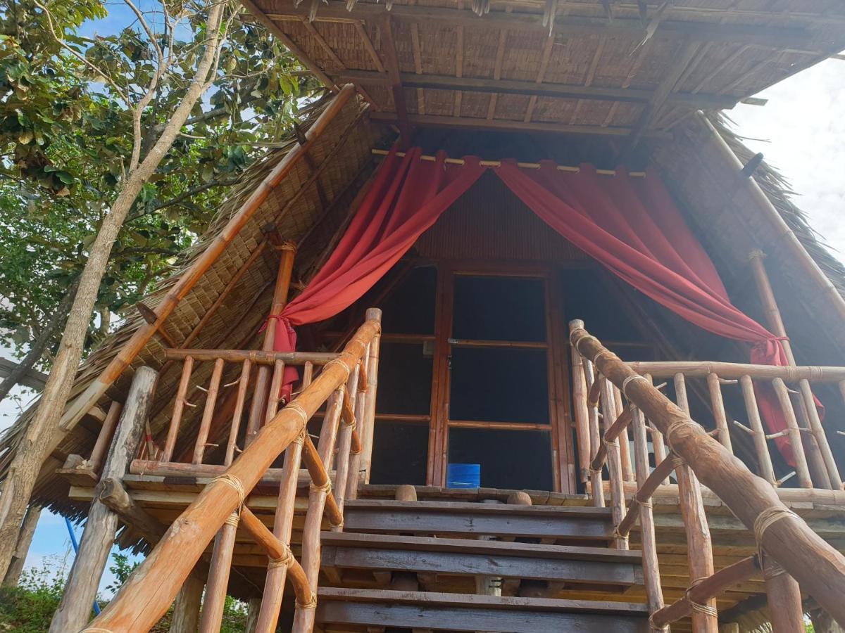 Miley Lodging Restobar New Busuanga Kültér fotó