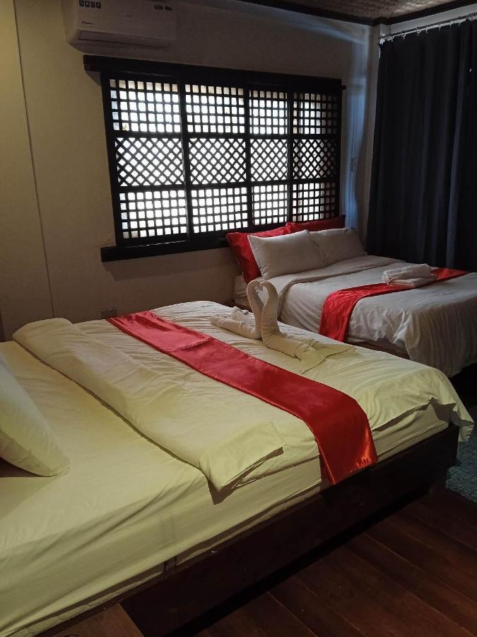 Miley Lodging Restobar New Busuanga Kültér fotó