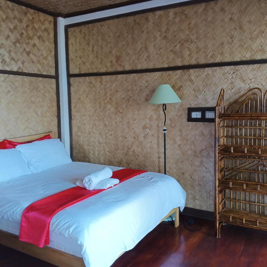 Miley Lodging Restobar New Busuanga Szoba fotó